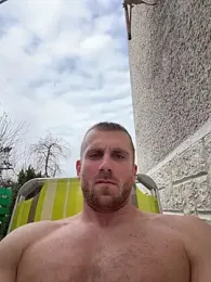 trainwithme webcam stripchat model stream image