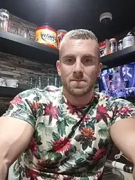 trainwithme webcam stripchat model stream image