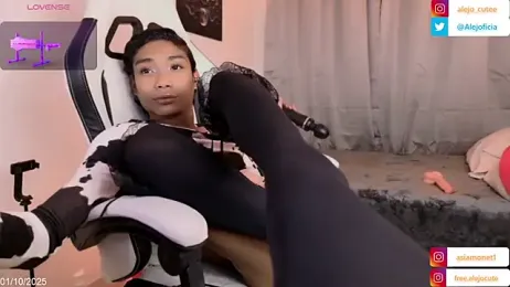 alejo_cute webcam stripchat model stream image