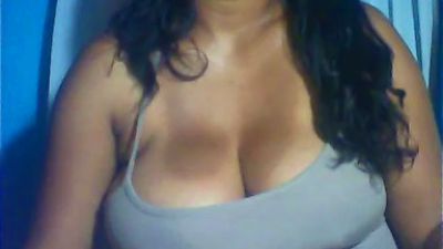 STARBIA webcam model stream image