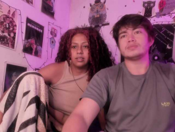 HotHoneyChile webcam bongacams model stream image