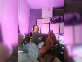 monikanylon webcam model stream image