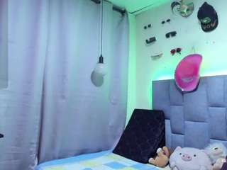 alice-massie1 webcam model stream image