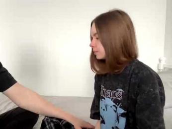 sweetNbig webcam bongacams model stream image