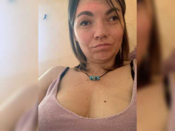 Ella-Pearlie webcam model stream image