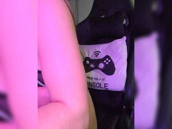 _m_a_r_i_a_888_ webcam model stream image