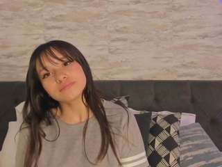 alishaolsen webcam model stream image