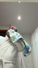 Petitesuisse webcam cam4 model stream image