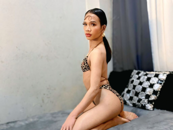 YaraFhox webcam model stream image