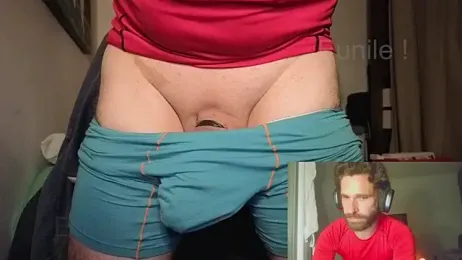 Eunile webcam model stream image