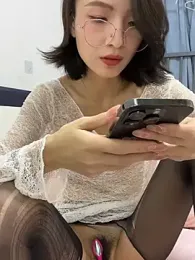 Yaobaobao webcam model stream image