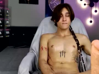 cleo_stringer_ webcam model stream image