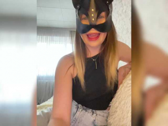 missisMilli webcam model stream image