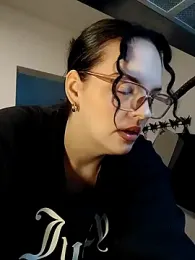 JUJUICY- webcam model stream image