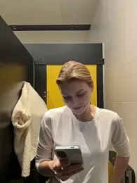 ValenciaShock webcam model stream image