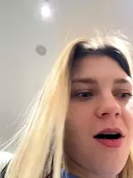 ValenciaShock webcam model stream image