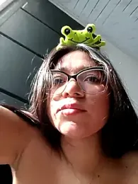 -VICKKY webcam stripchat model stream image