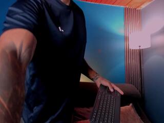 Maximus Clark webcam model stream image