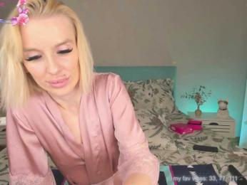 lana-sweetie webcam bongacams model stream image