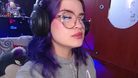 Raventh_ webcam model stream image