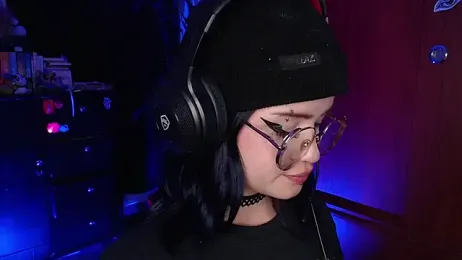 Raventh_ webcam model stream image