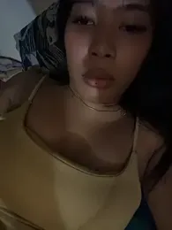 hugecock_tamira webcam stripchat model stream image