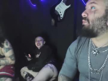 darkclothes webcam model stream image