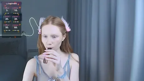 FoxyMira webcam model stream image