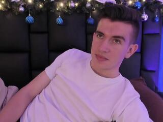 Mikael Slow webcam flirt4free model stream image