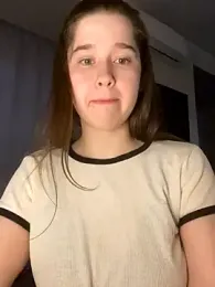 HornyGirlH webcam model stream image