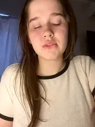 HornyGirlH webcam model stream image