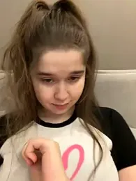 HornyGirlH webcam model stream image