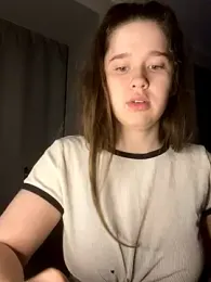 HornyGirlH webcam stripchat model stream image