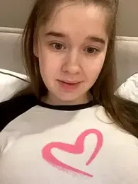 HornyGirlH webcam stripchat model stream image