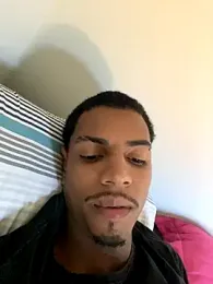 Guzdick webcam model stream image