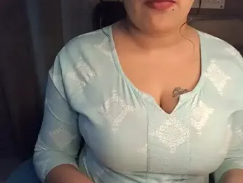 Trezza webcam model stream image