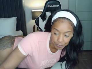 january-rose webcam model stream image