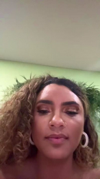 Rayofsunshine27 webcam model stream image