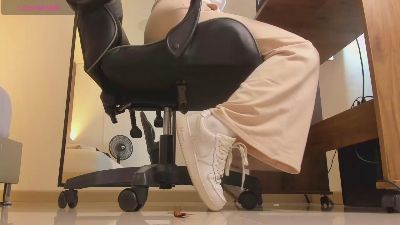 alma_fenix webcam model stream image