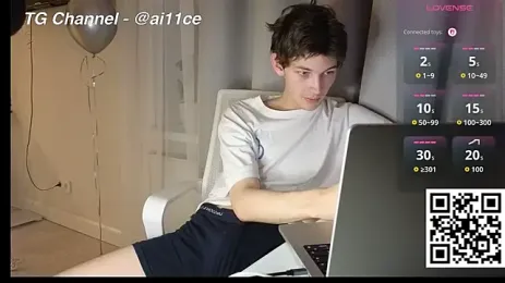 swaggenjoyer webcam model stream image