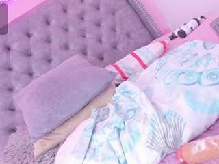 mia-thompson-1 webcam model stream image