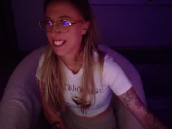 deidi_sweet webcam model stream image