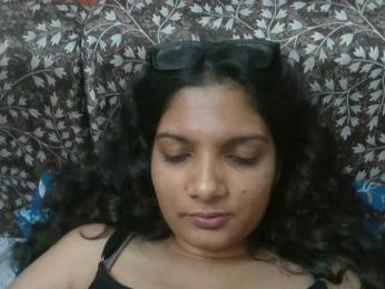AlyonaKim webcam model stream image