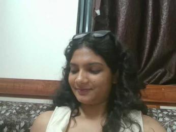 AlyonaKim webcam model stream image