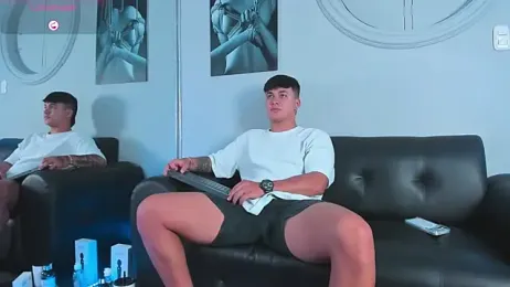 Cristopher_strong webcam model stream image