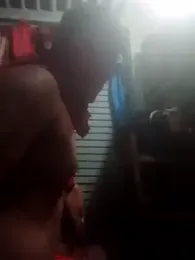 Thoku72 webcam model stream image