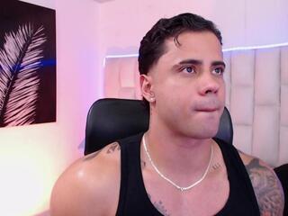 Aiden Owens webcam model stream image