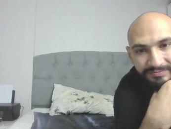 KiraSaint webcam bongacams model stream image