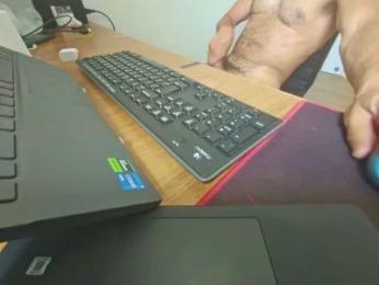 mattrudi2 webcam cam4 model stream image