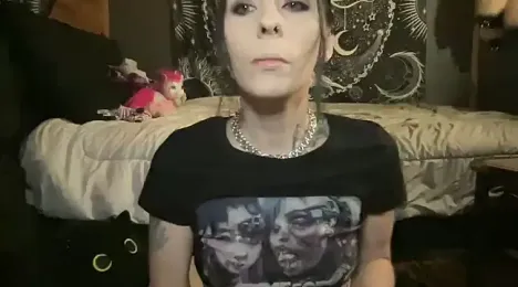 TeenyDoll webcam model stream image